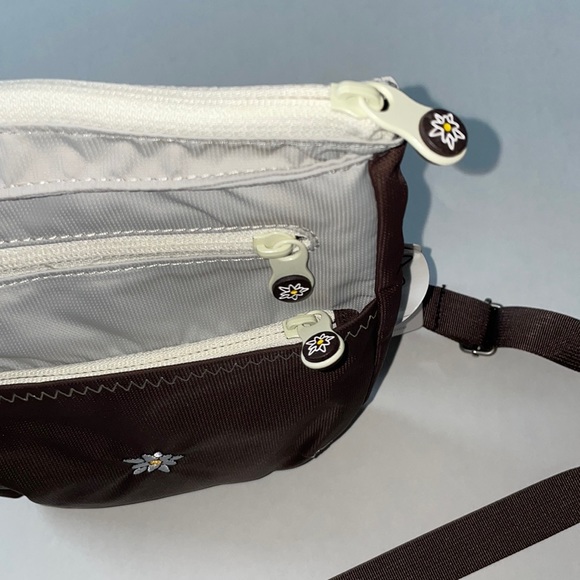 NWT Sherpani crossbody bag - Picture 6 of 10